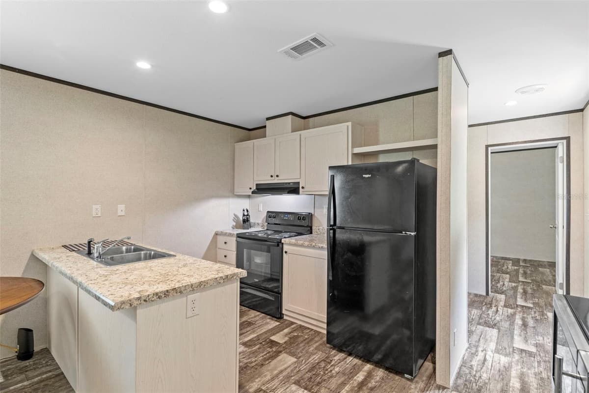 4363 CR 690 — photo 10 of 37