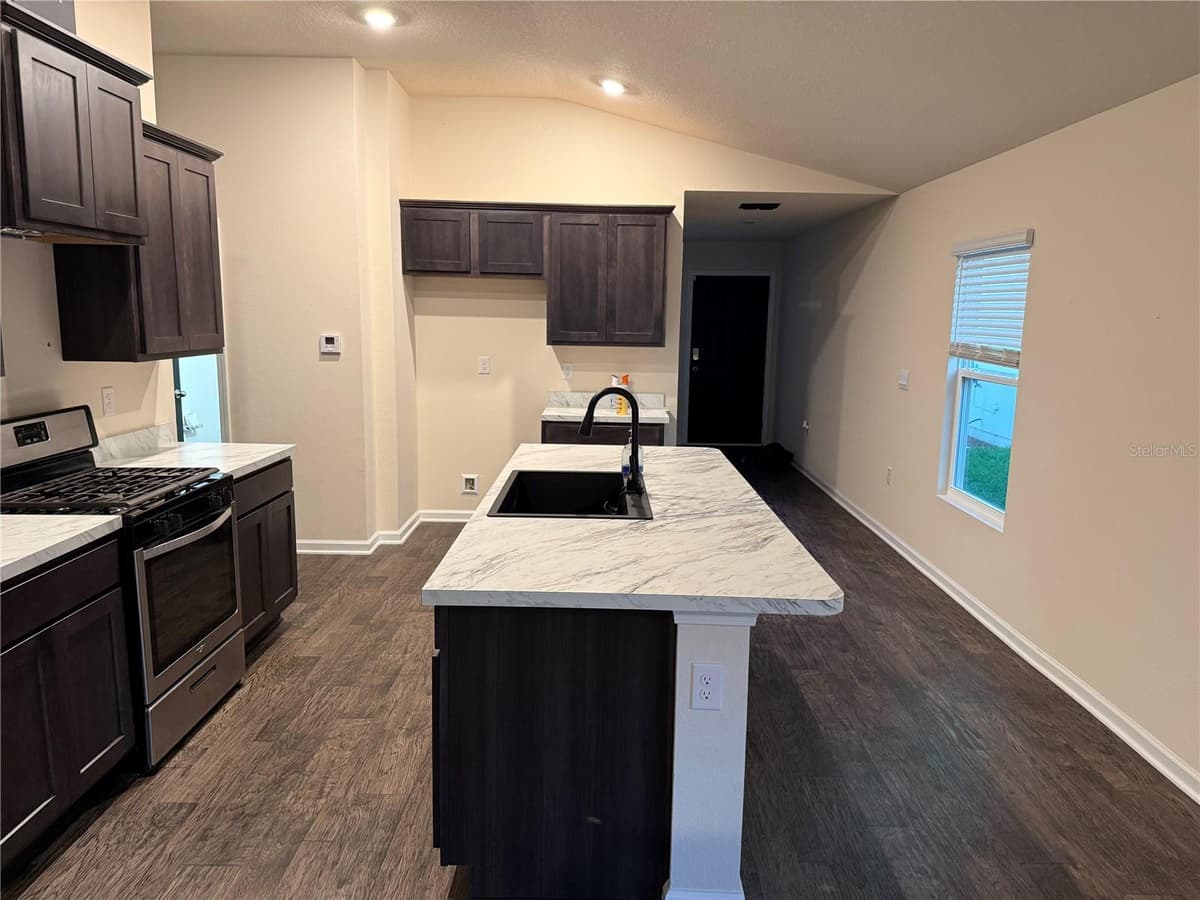 754 GRAND RESERVE DRIVE — photo 11 of 17