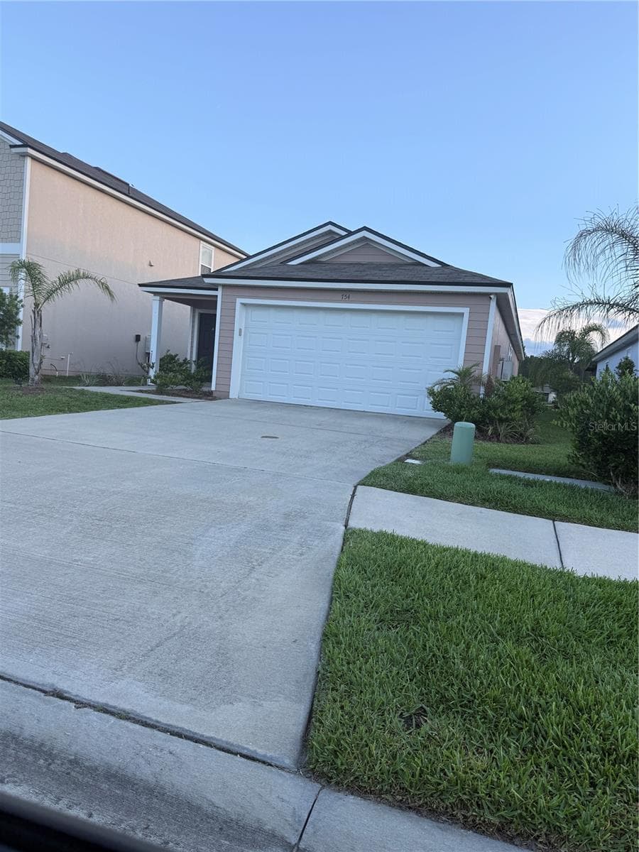 754 GRAND RESERVE DRIVE — photo 3 of 17