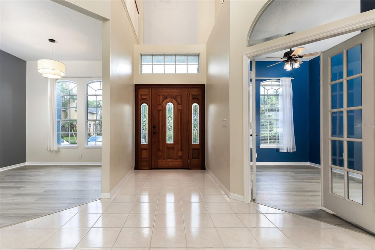 1153 OAK TREE CIRCLE — photo 7 of 51