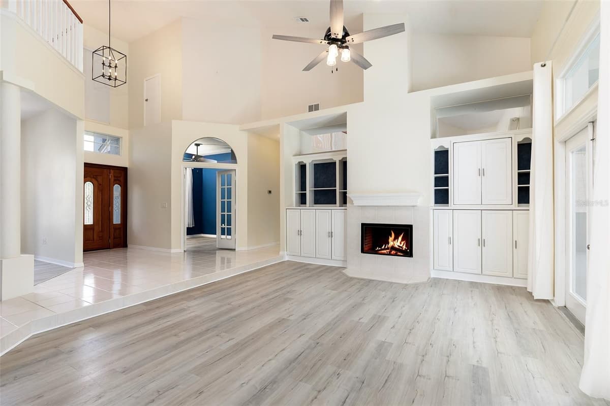 1153 OAK TREE CIRCLE — photo 13 of 51