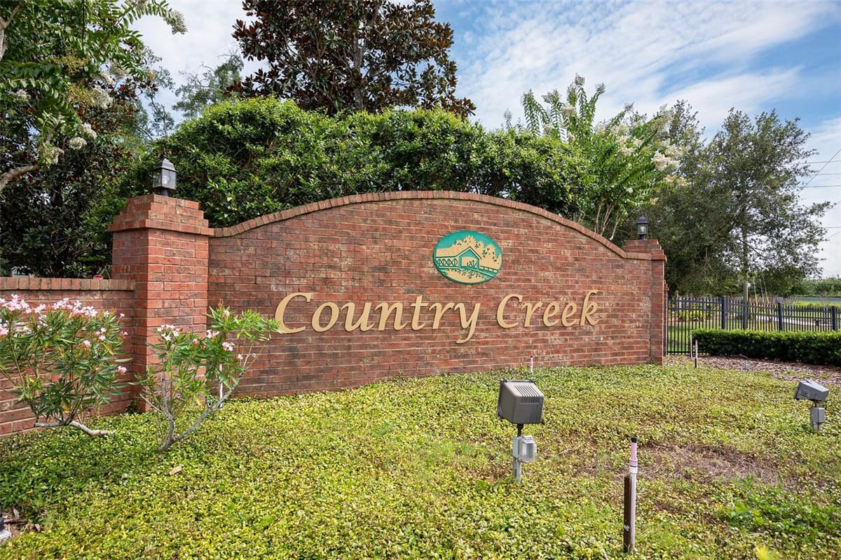 1153 OAK TREE CIRCLE — photo 46 of 51