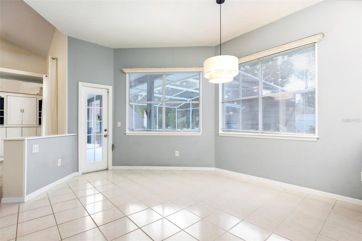 1153 OAK TREE CIRCLE — photo 14 of 51