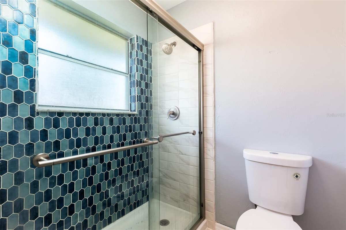 1153 OAK TREE CIRCLE — photo 34 of 51