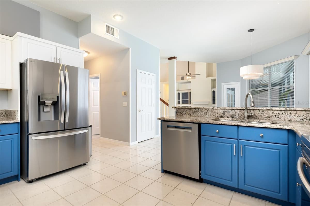 1153 OAK TREE CIRCLE — photo 18 of 51