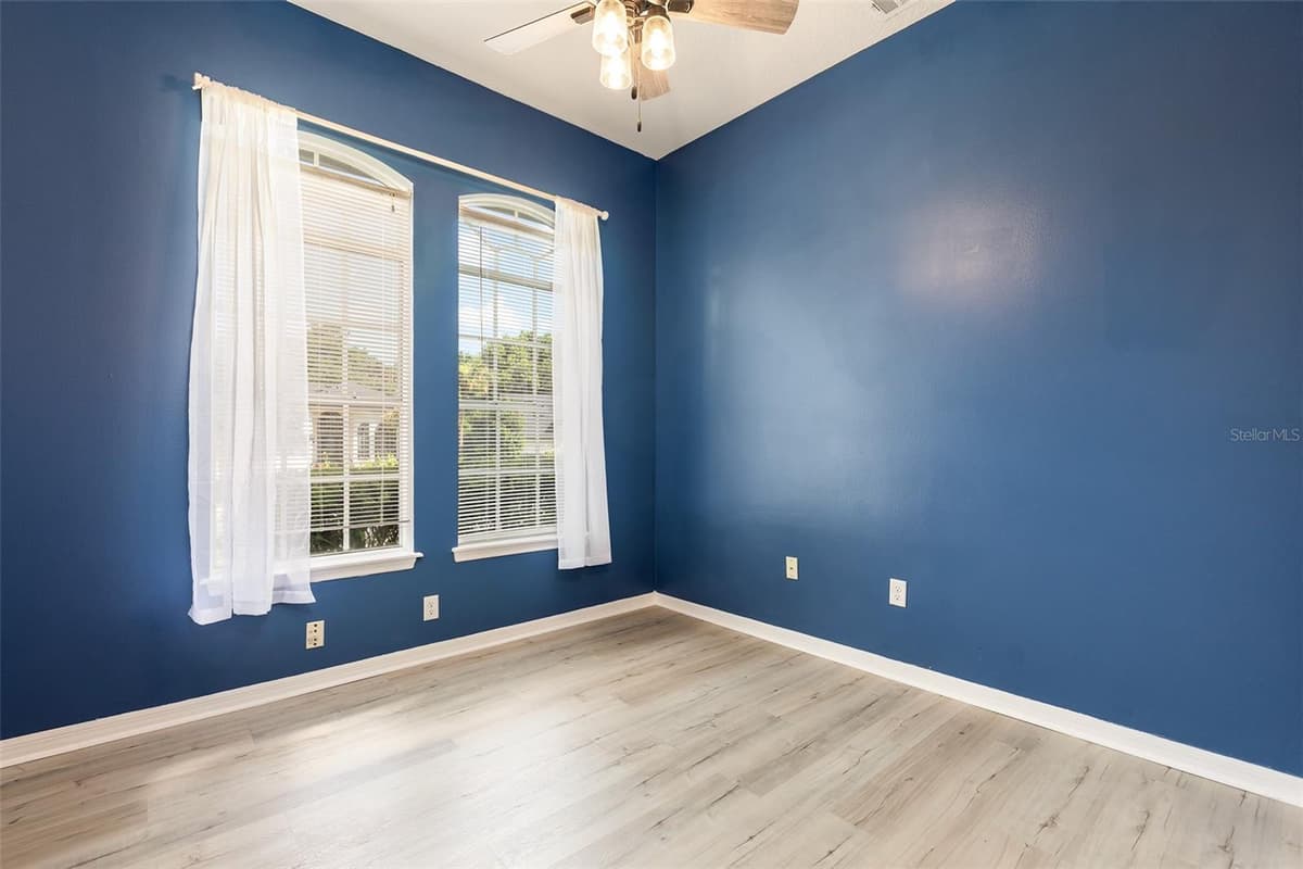1153 OAK TREE CIRCLE — photo 9 of 51