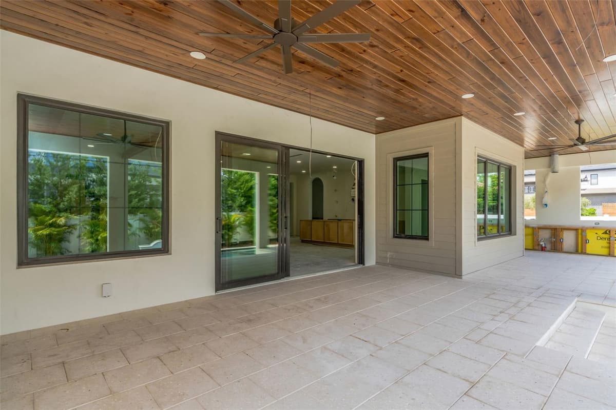 2911 CHAPIN AVENUE — photo 43 of 52