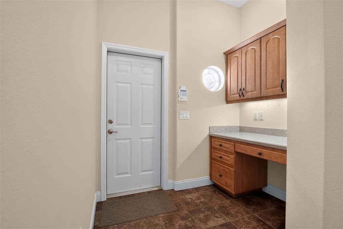4348 BONANZA DRIVE — photo 32 of 40