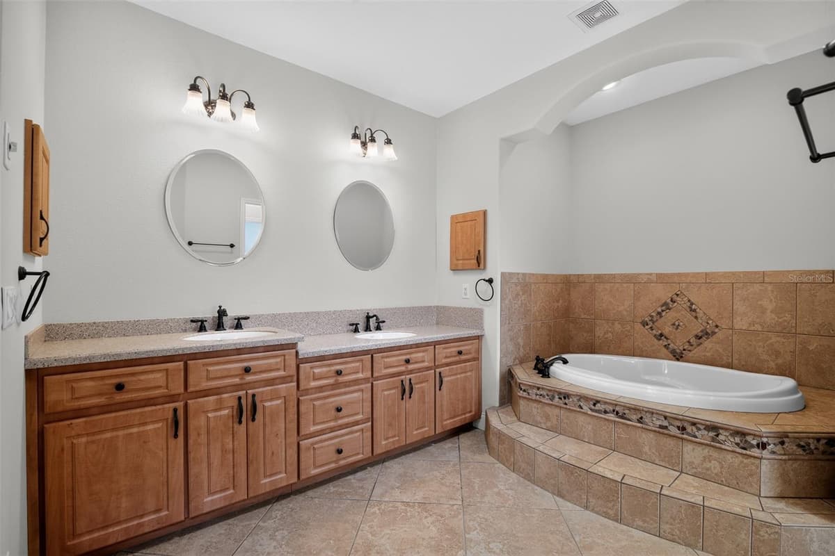 4348 BONANZA DRIVE — photo 26 of 40