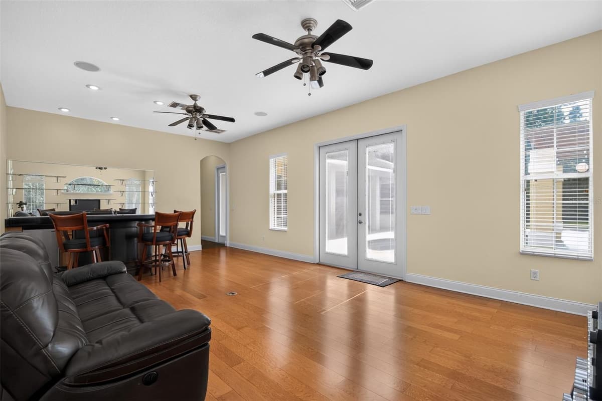 4348 BONANZA DRIVE — photo 14 of 40