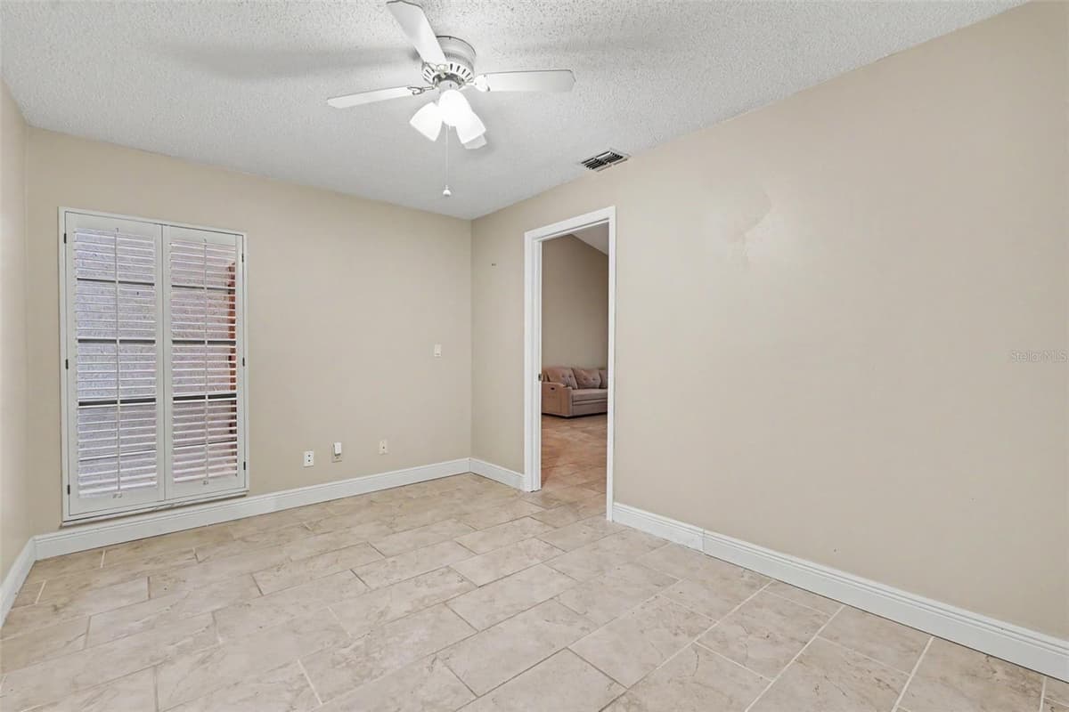 11502 ROBLES DEL RIO PLACE — photo 25 of 39