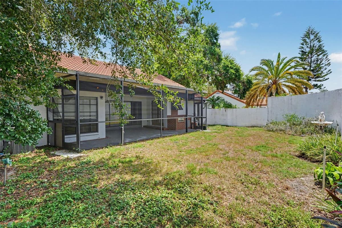 11502 ROBLES DEL RIO PLACE — photo 29 of 39