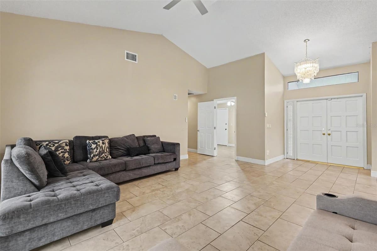 11502 ROBLES DEL RIO PLACE — photo 12 of 39