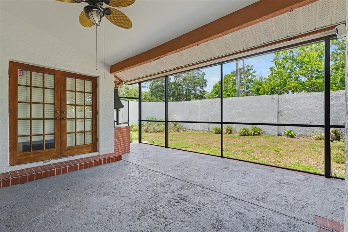 11502 ROBLES DEL RIO PLACE — photo 26 of 39