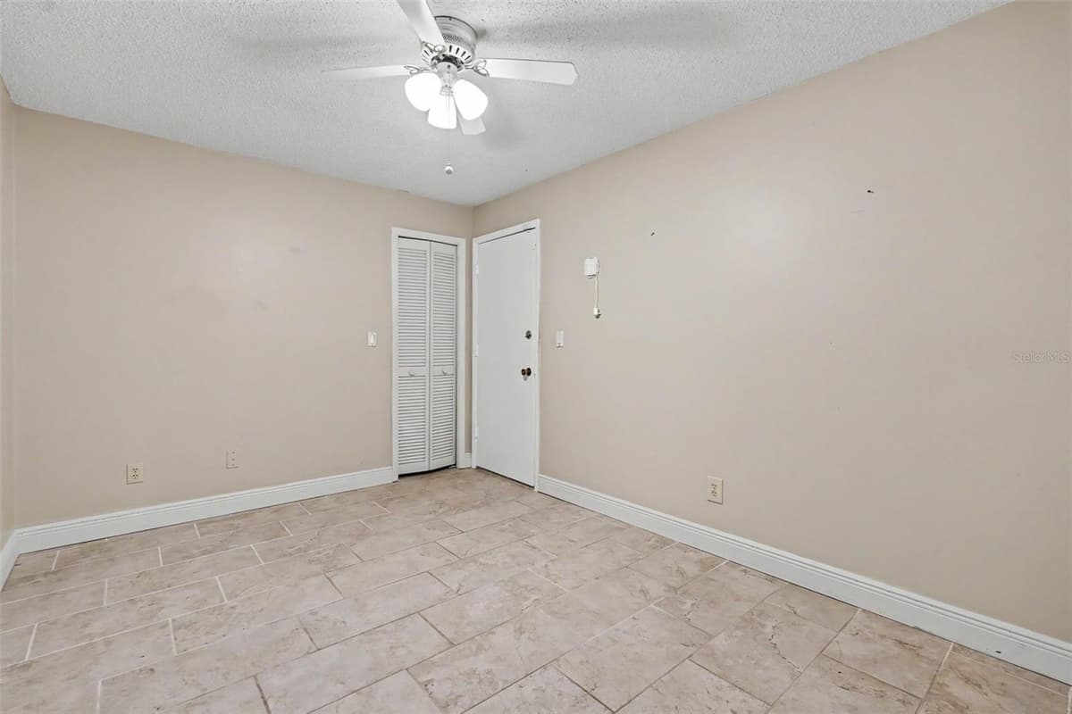 11502 ROBLES DEL RIO PLACE — photo 24 of 39