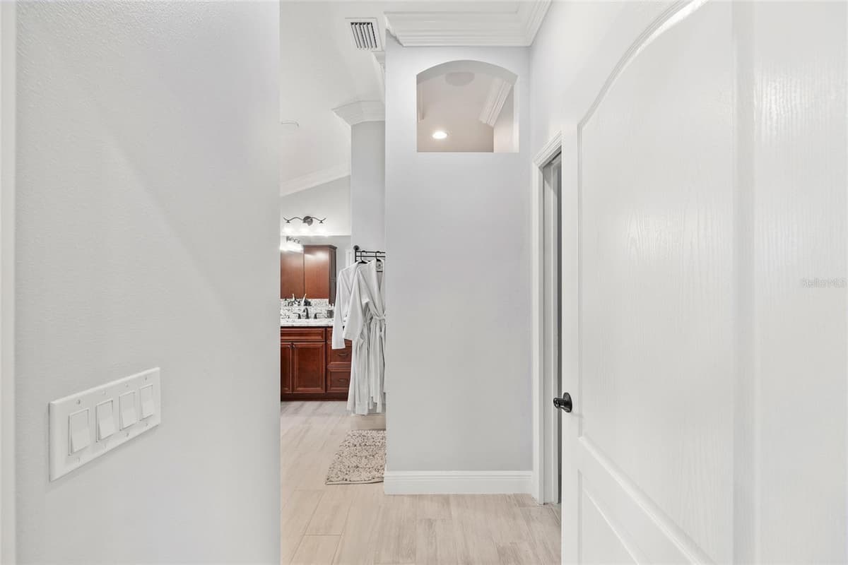 3806 VIEW PATH — photo 24 of 64