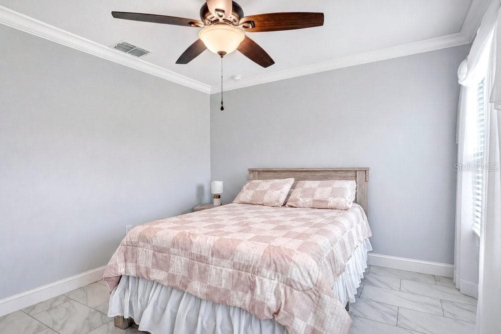 2412 AINSWORTH AVENUE — photo 17 of 33
