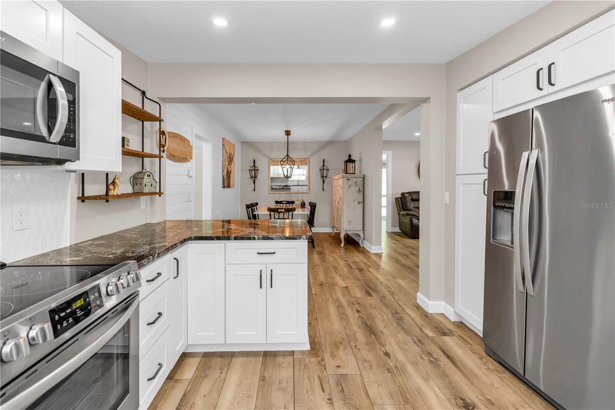 162 PARK STREET — photo 11 of 48