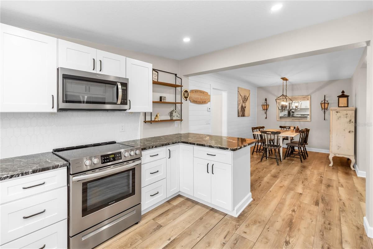 162 PARK STREET — photo 10 of 48