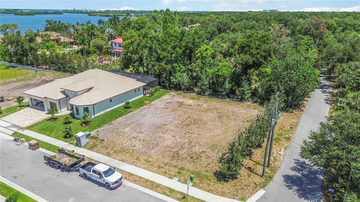 3820 PARROT BAY COURT — photo 11 of 12