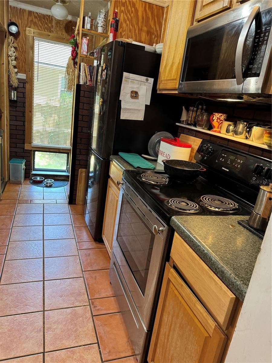 612 BONITA ROAD — photo 4 of 17