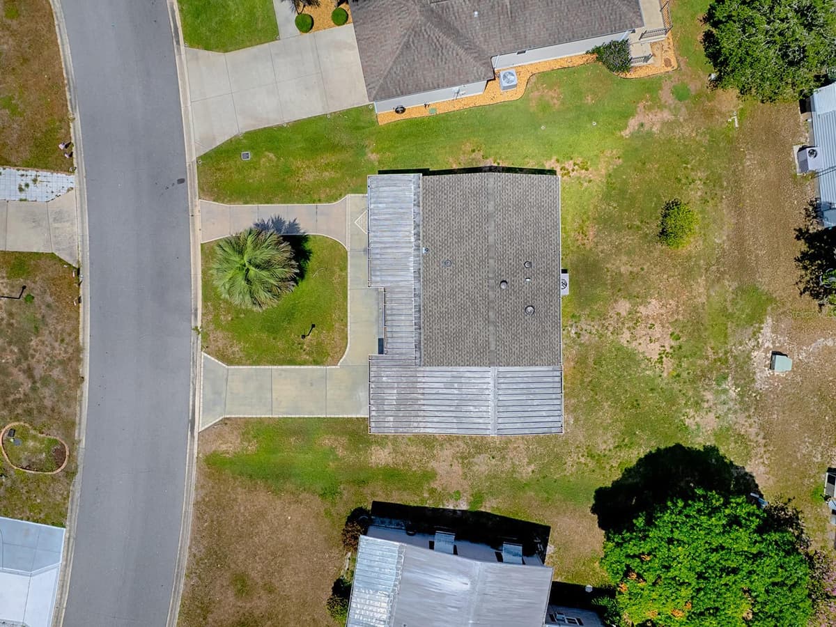 721 SHARON DRIVE — photo 25 of 32