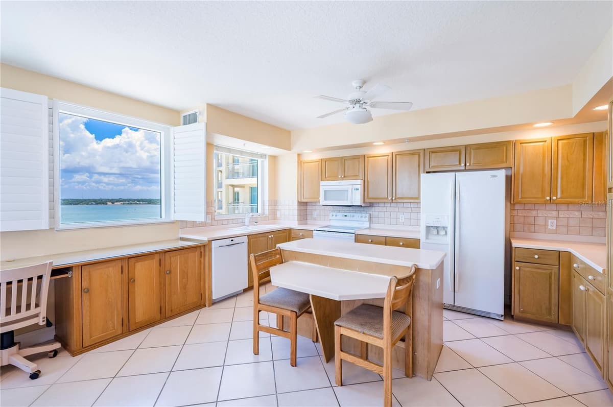 1180 GULF BOULEVARD — photo 18 of 46