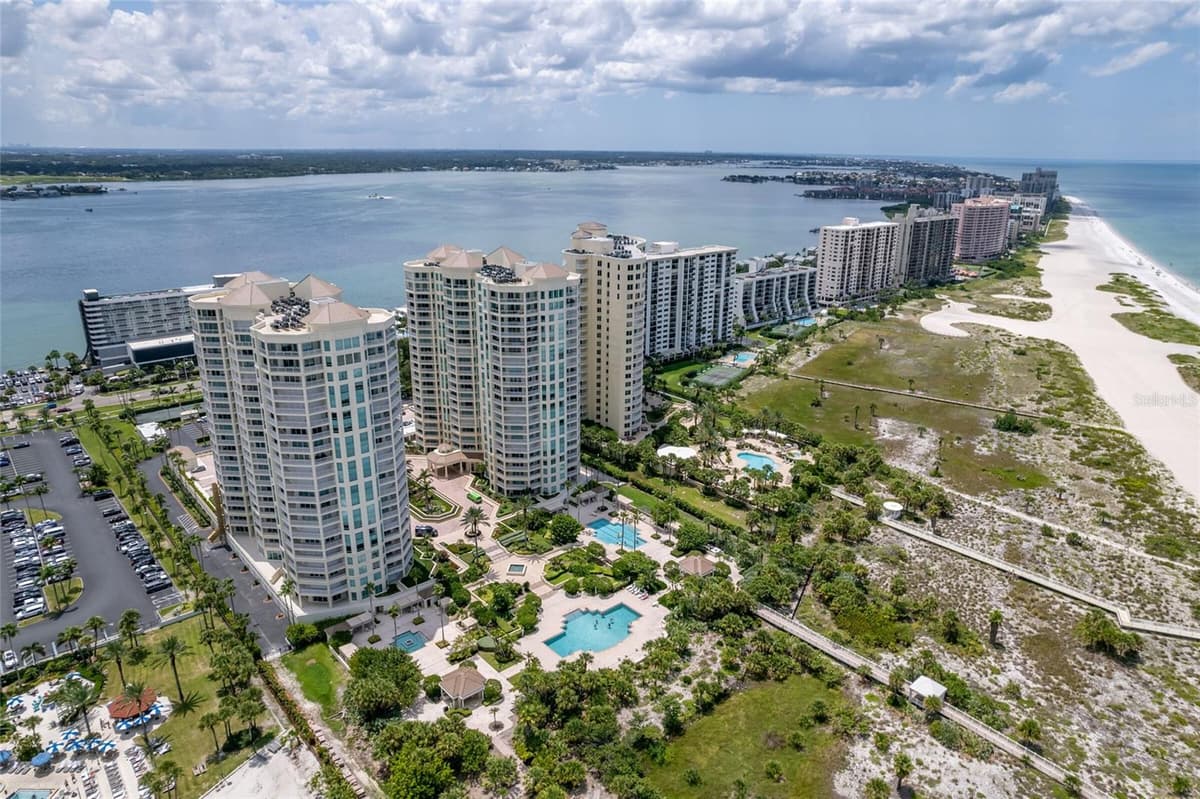 1180 GULF BOULEVARD — photo 43 of 46