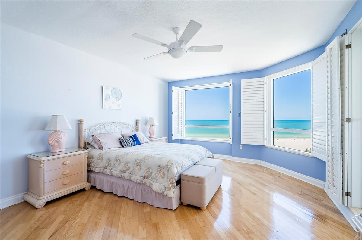 1180 GULF BOULEVARD — photo 27 of 46