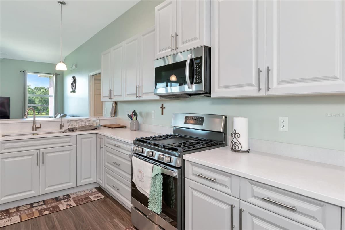 30620 BETTS ROAD — photo 10 of 60