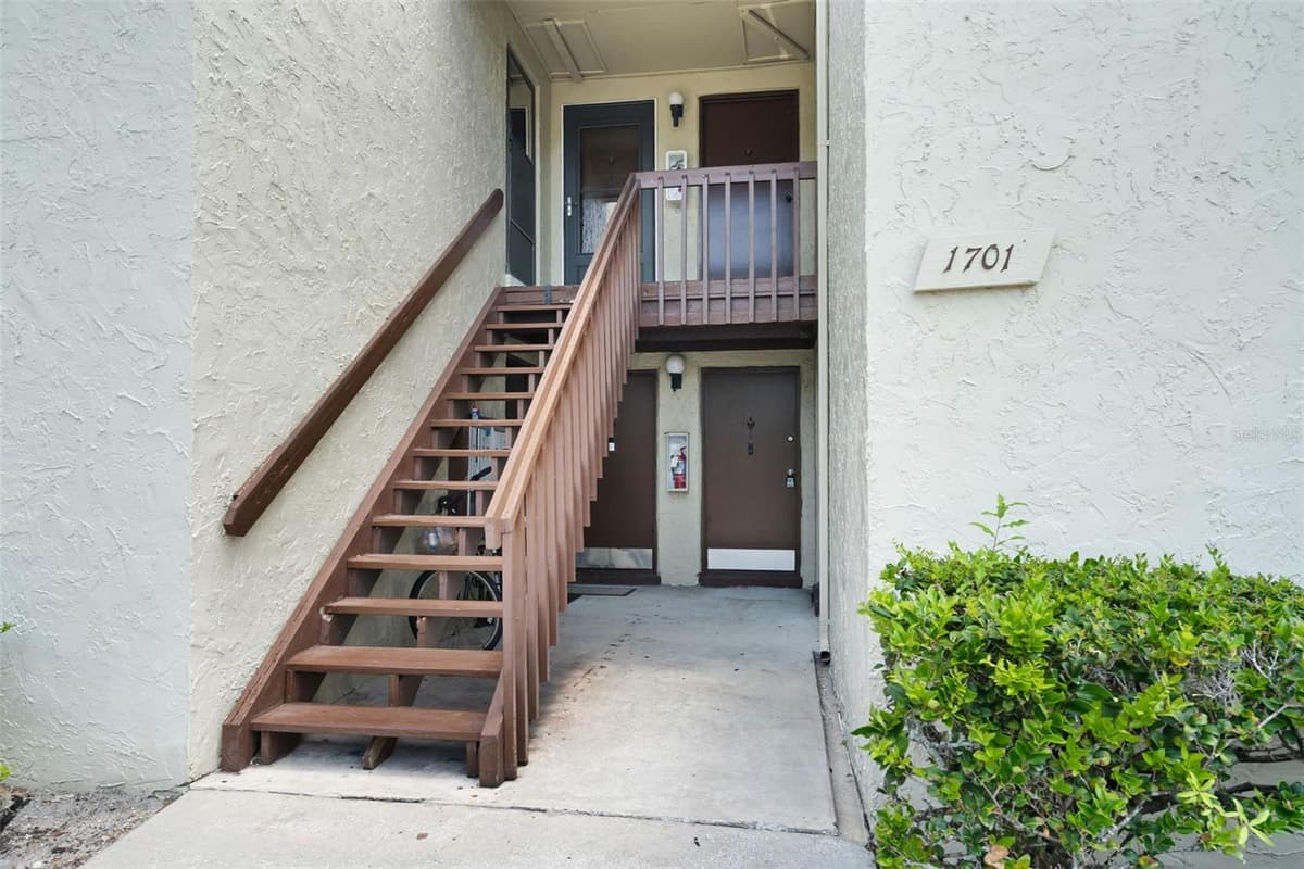 4215 BAY DRIVE — photo 9 of 23