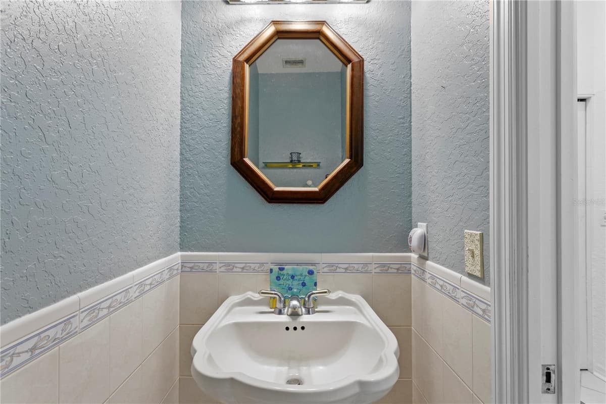 115 ALETA DRIVE — photo 21 of 55