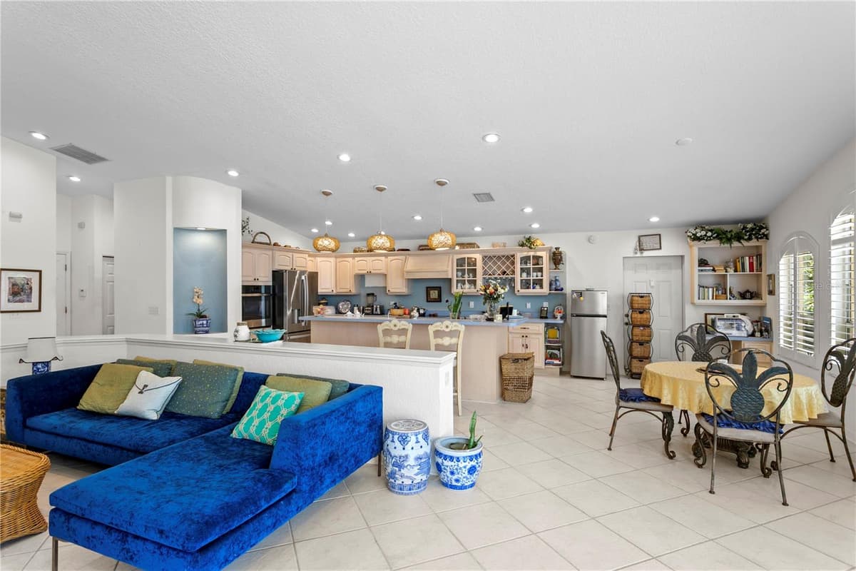 115 ALETA DRIVE — photo 16 of 55