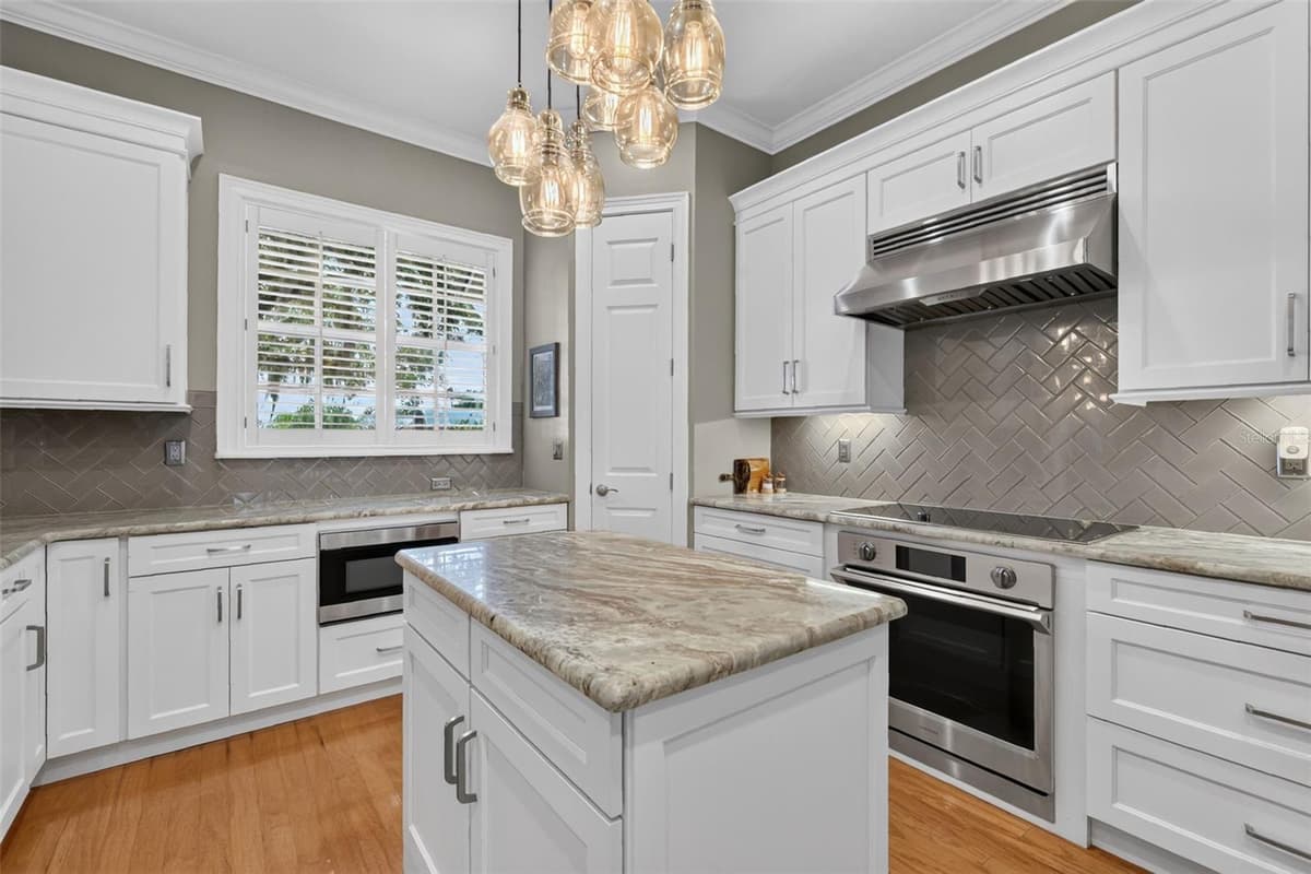 900 BRIGHTWATER CIRCLE — photo 15 of 45