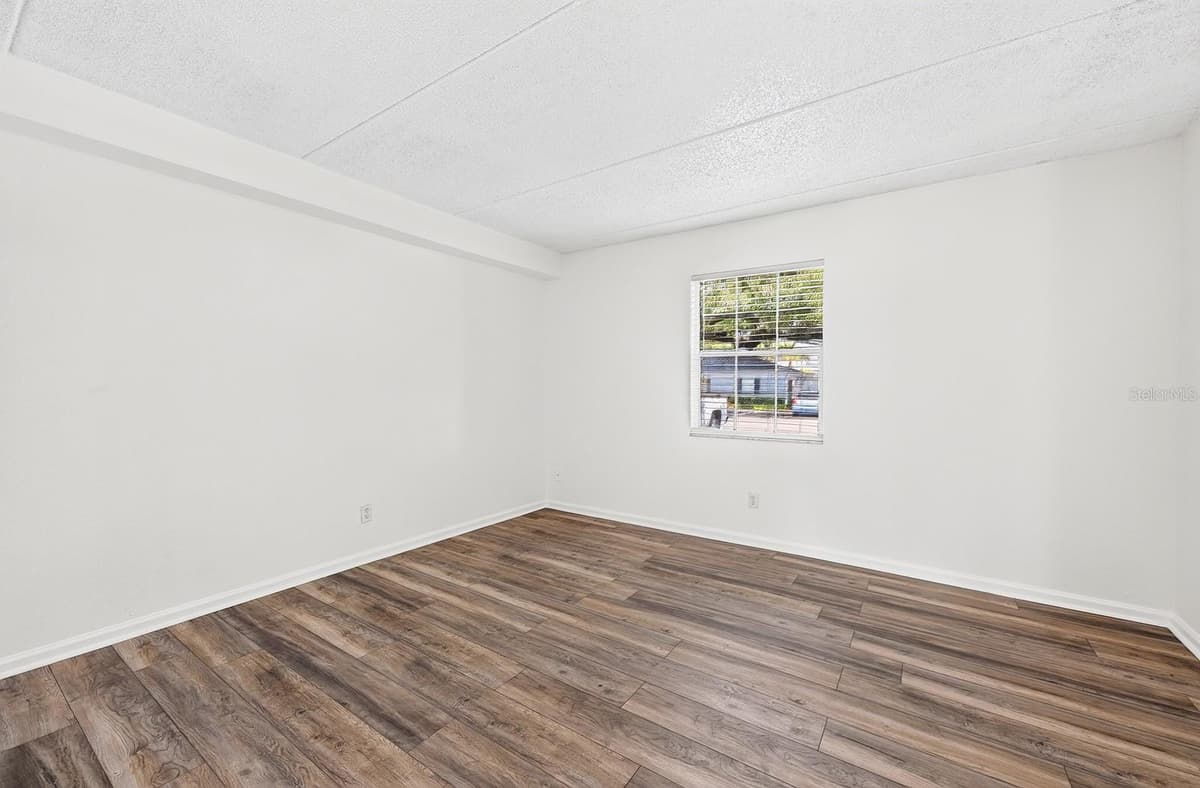 283 LEWFIELD CIRCLE — photo 8 of 23