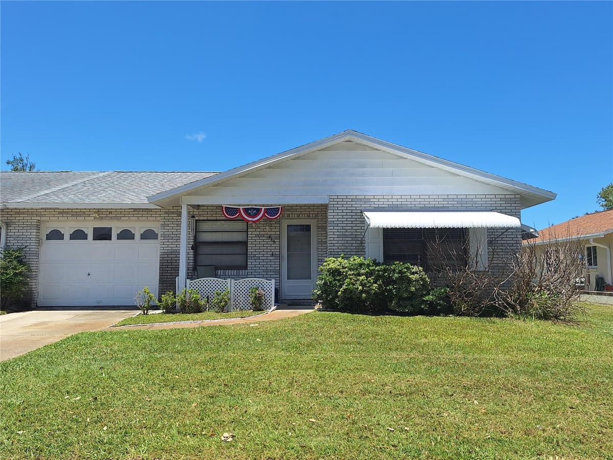 419 FALCON AVENUE — photo 1 of 8