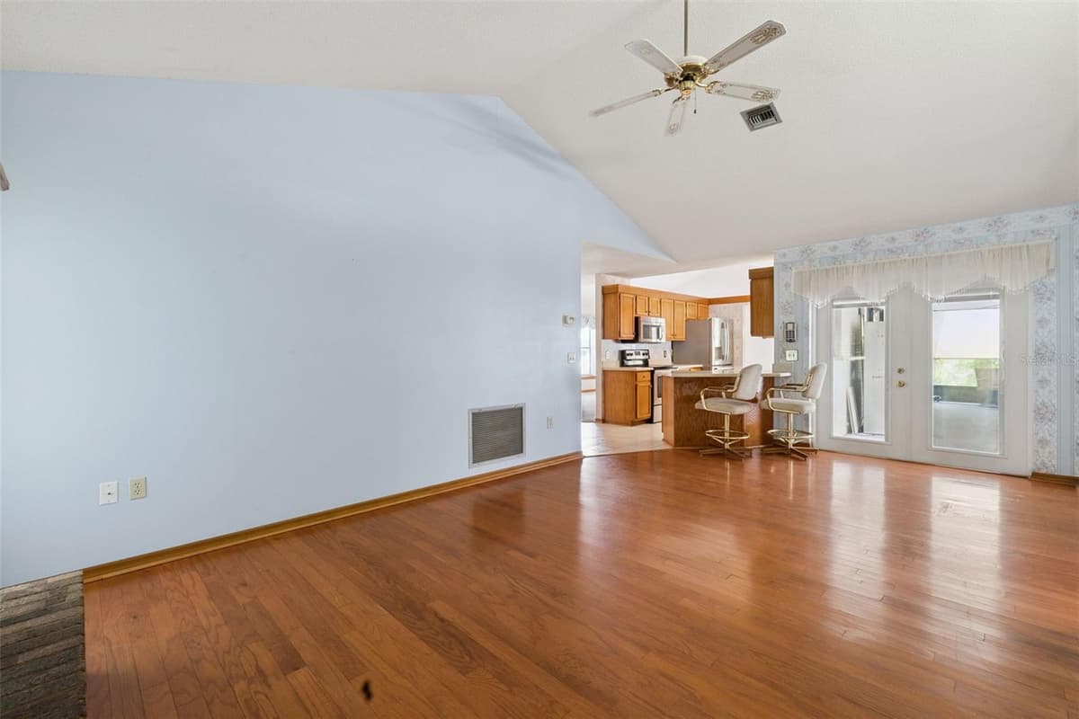 4160 WOOD DRIVE — photo 11 of 49