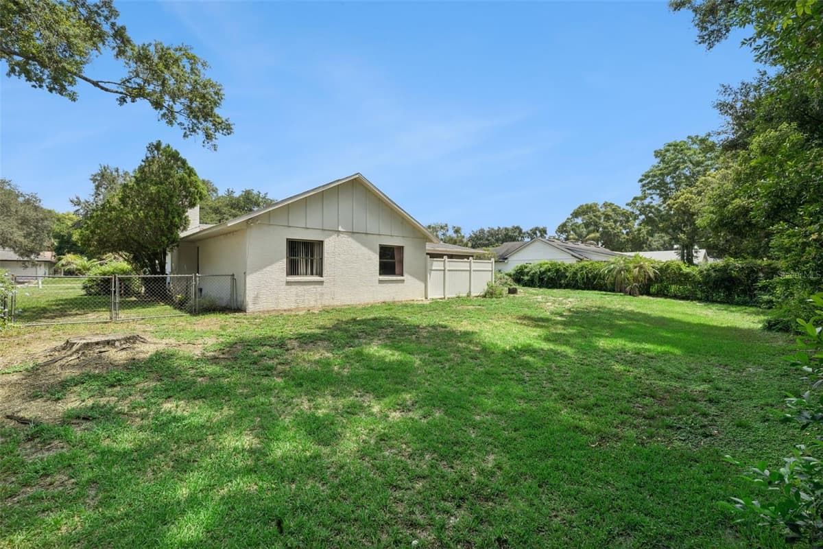 4160 WOOD DRIVE — photo 33 of 49