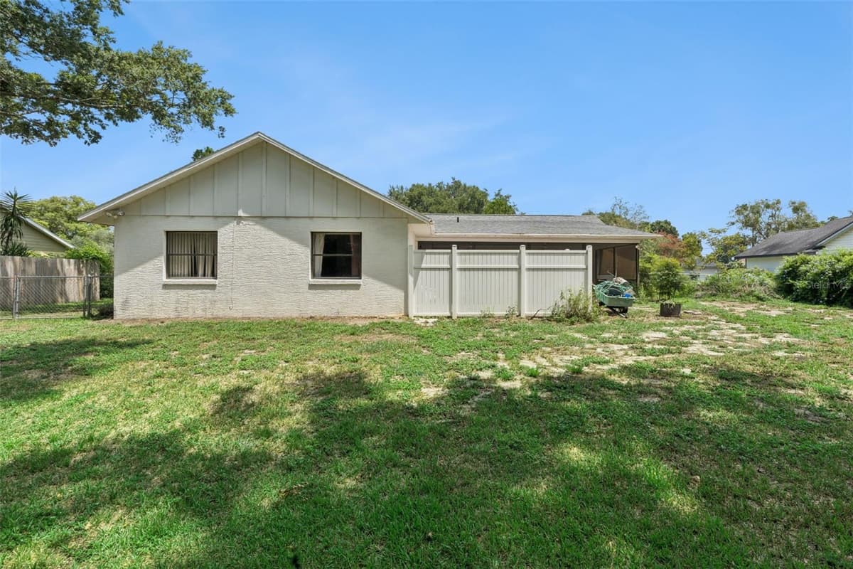 4160 WOOD DRIVE — photo 32 of 49