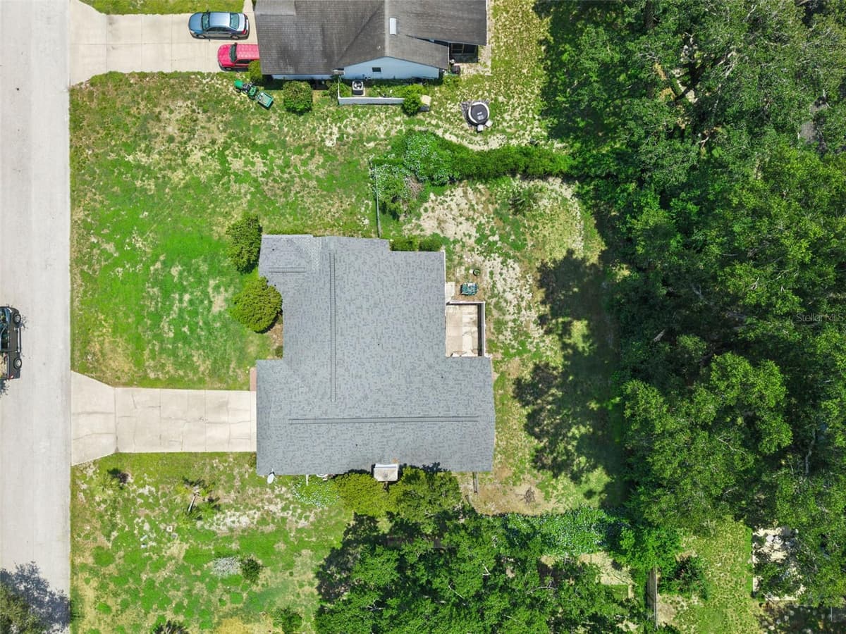 4160 WOOD DRIVE — photo 37 of 49