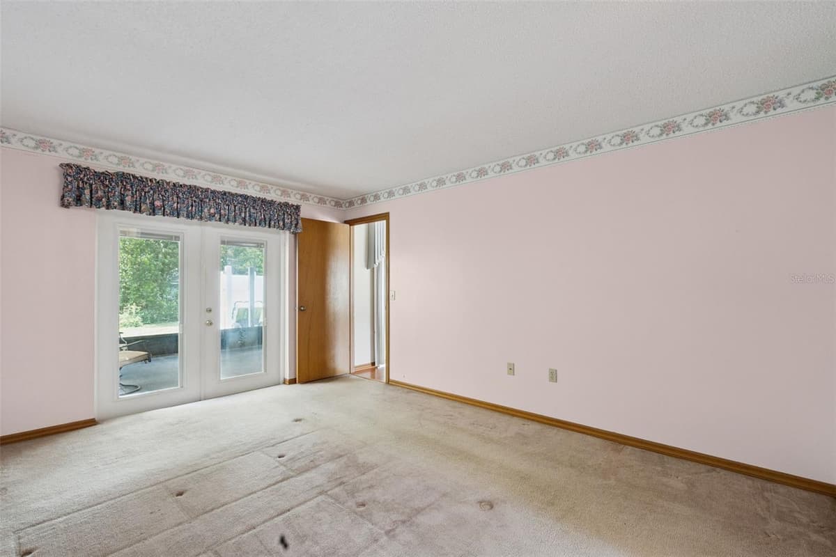 4160 WOOD DRIVE — photo 20 of 49