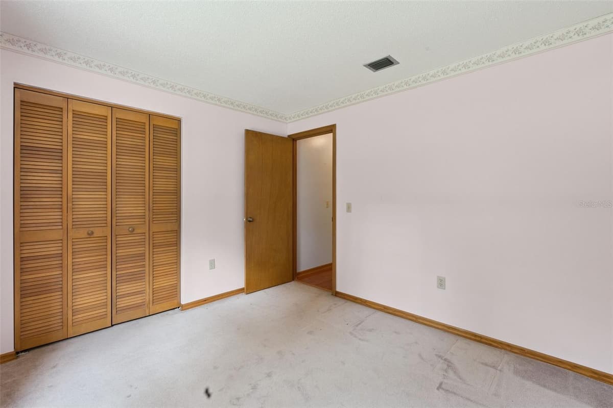 4160 WOOD DRIVE — photo 23 of 49