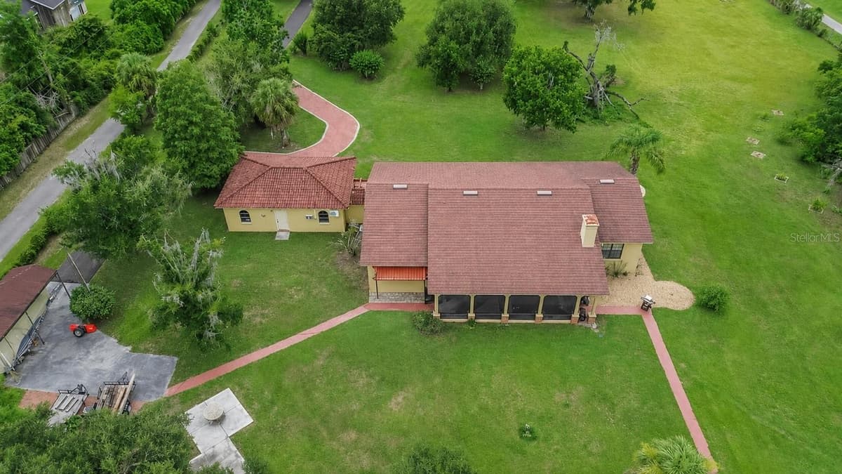 4020 WILDER ROAD — photo 3 of 12