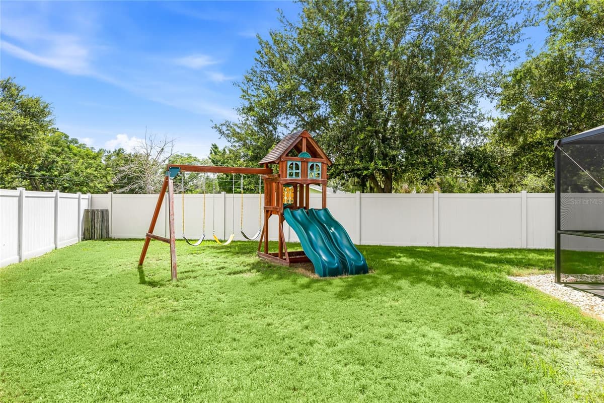4014 LINDEVER LANE — photo 37 of 52