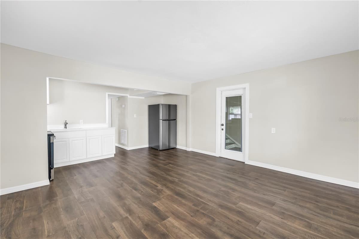 134 86TH TERRACE — photo 13 of 50