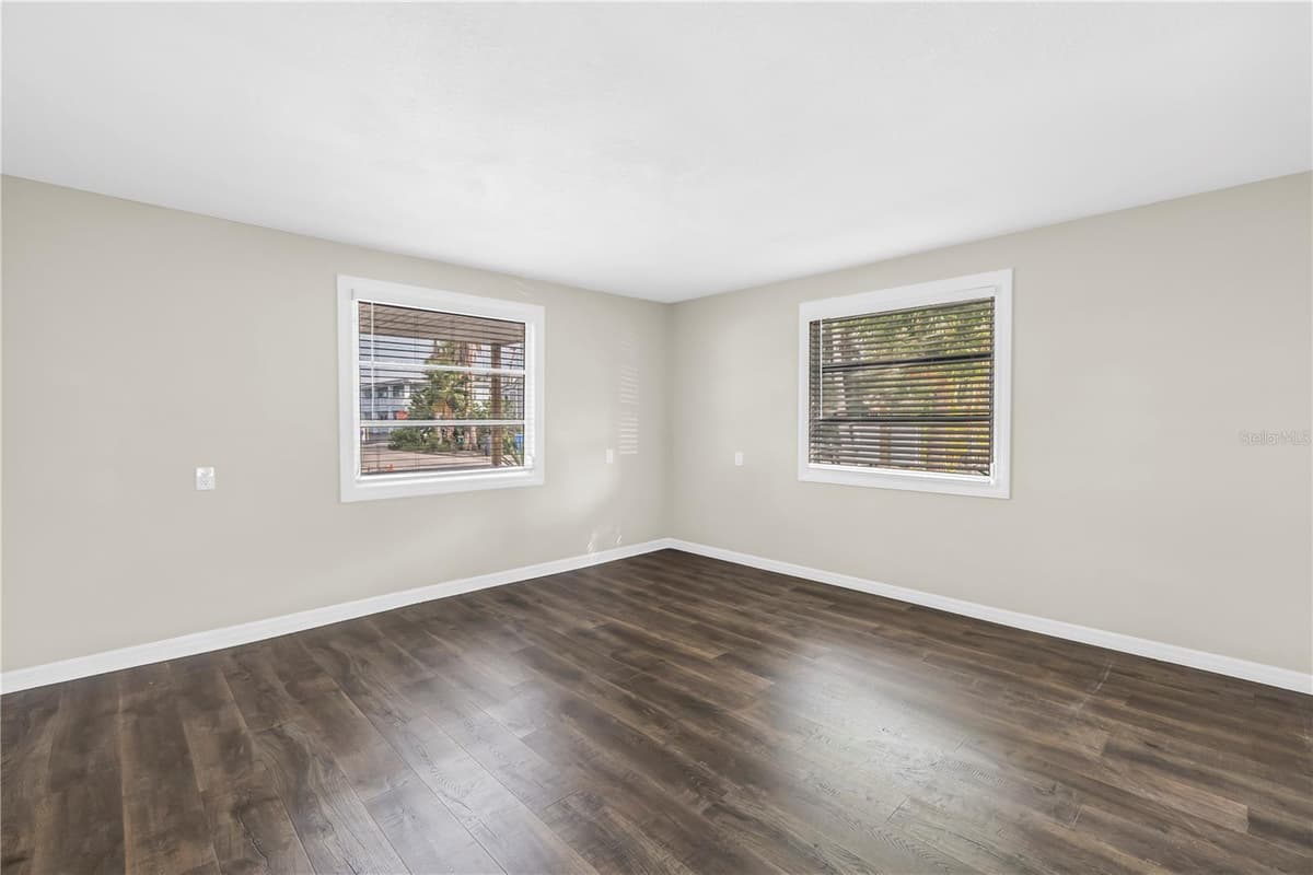 134 86TH TERRACE — photo 16 of 50
