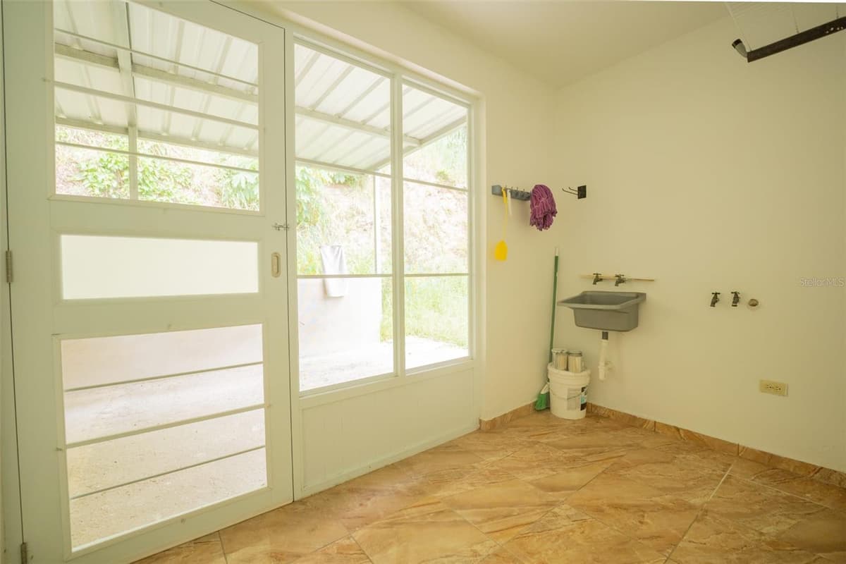 Carr 414 SECTOR LOS PUENTES — photo 27 of 28