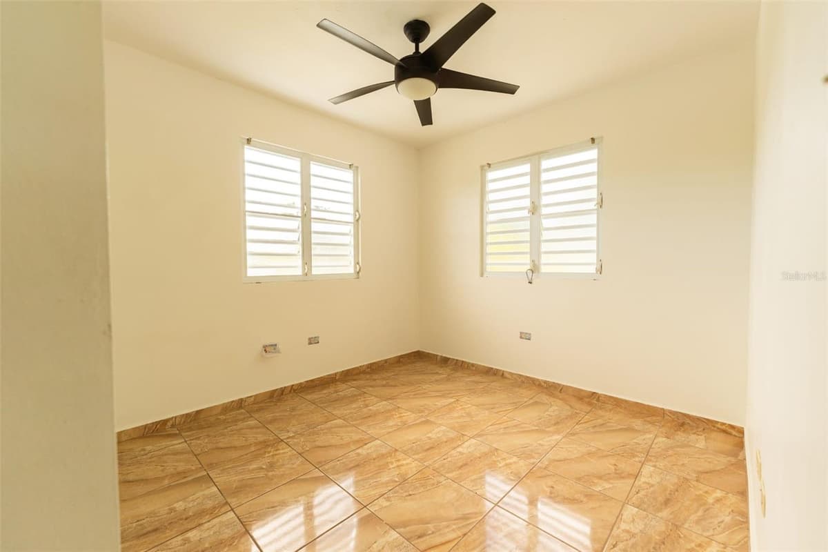 Carr 414 SECTOR LOS PUENTES — photo 17 of 28