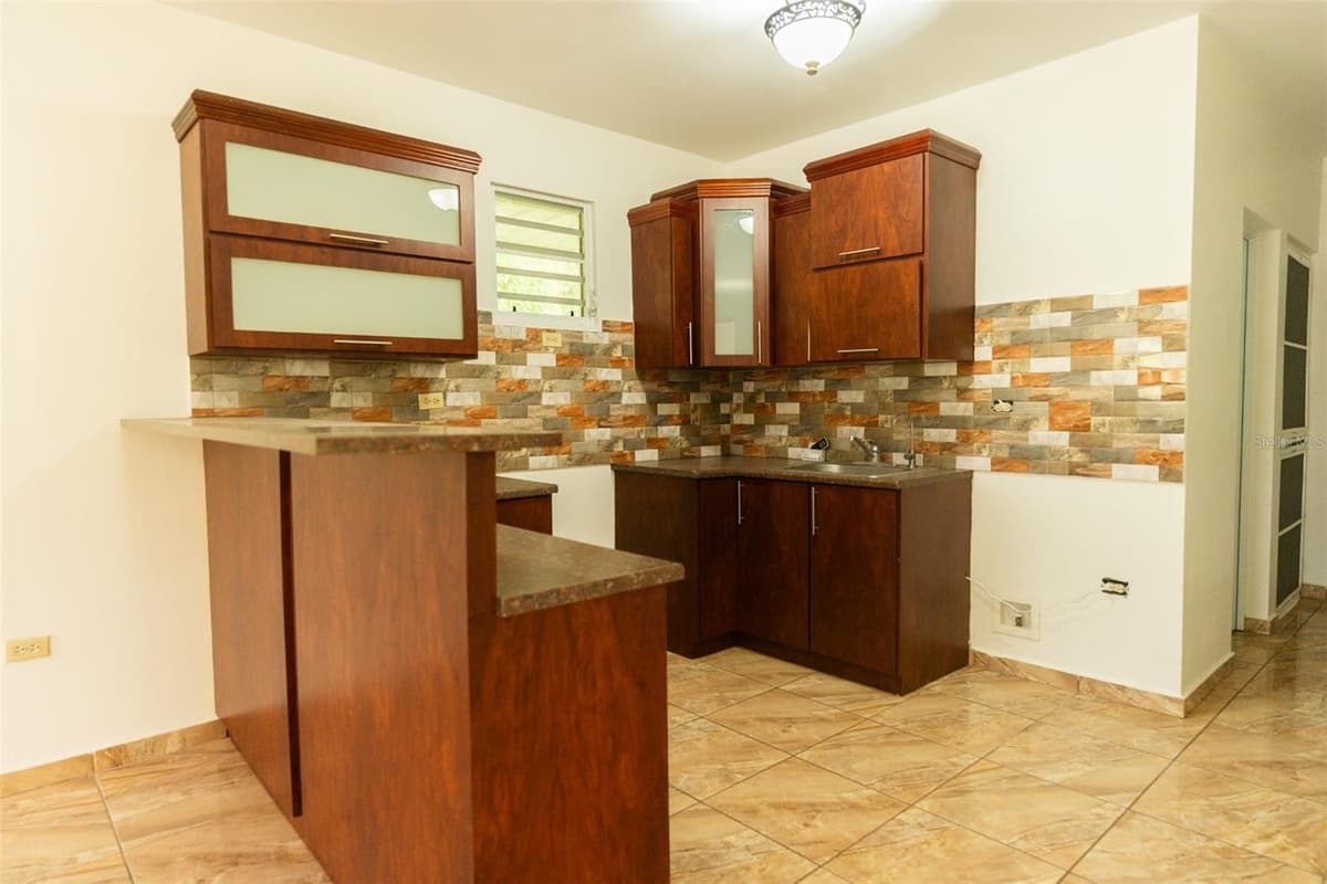 Carr 414 SECTOR LOS PUENTES — photo 10 of 28