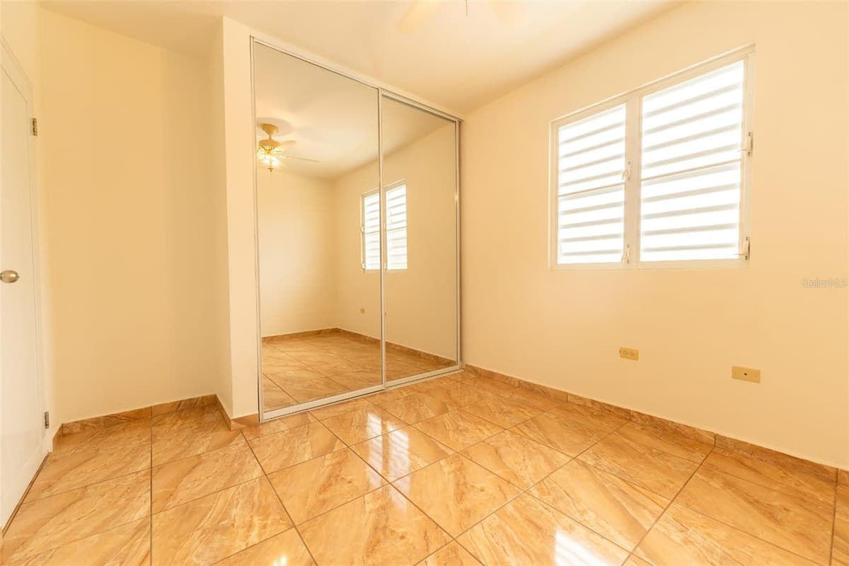 Carr 414 SECTOR LOS PUENTES — photo 14 of 28